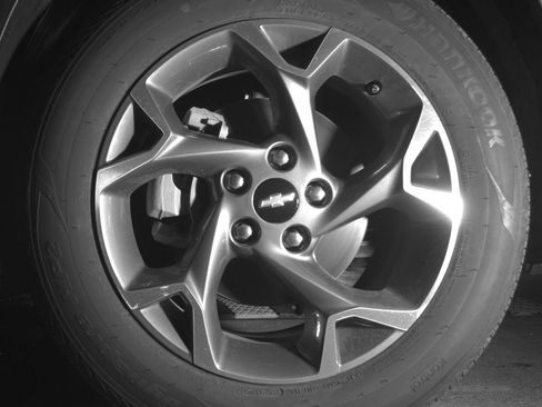 Used 2025 Chevrolet Trax LT FWD image 12