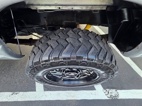 Used 2005 Dodge Ram 2500 Truck SLT image 53