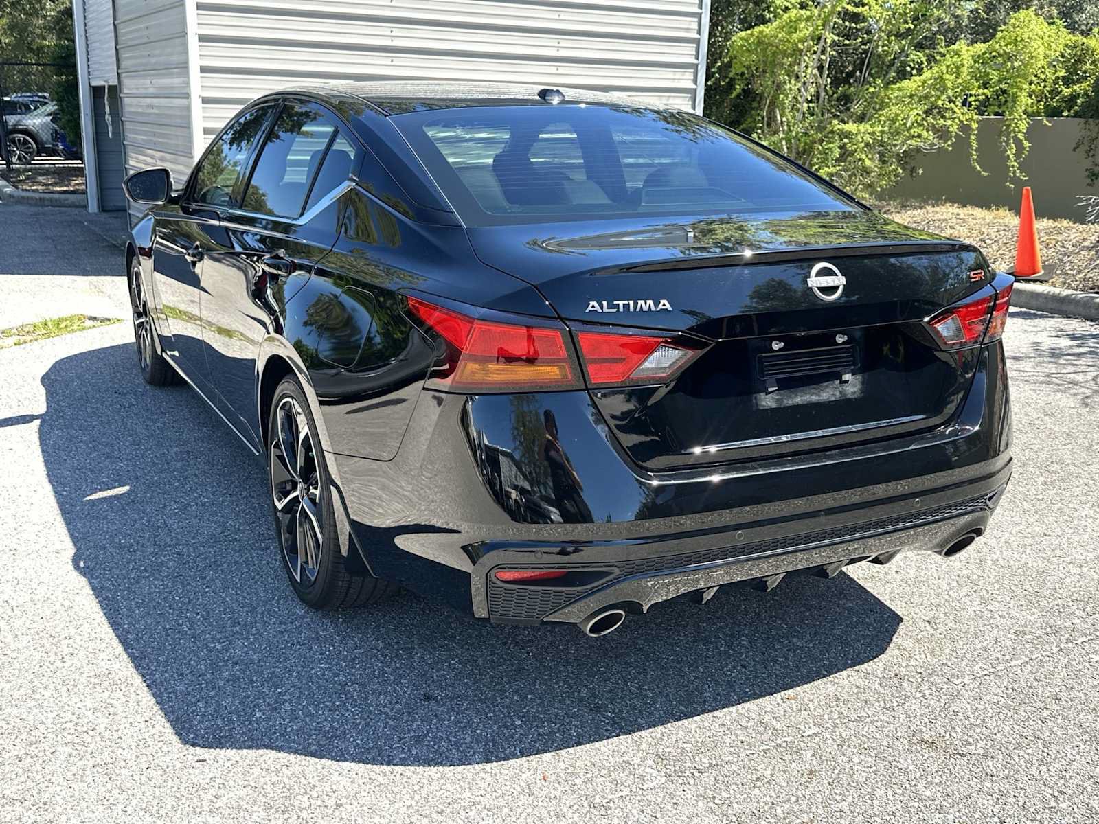 Used 2024 Nissan Altima 2.5 SR FWD image 4