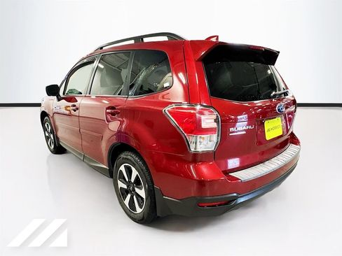 Used 2018 Subaru Forester 2.5i Premium AWD/4WD image 7