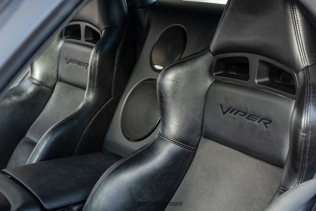 Used 2003 Dodge Viper SRT-10 RWD image 53