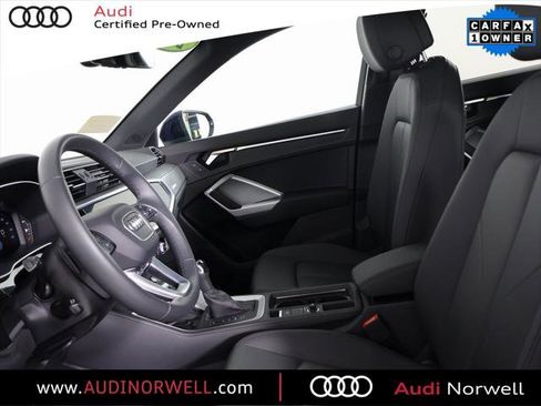 Certified 2025 Audi Q3 2.0T Premium Plus w/ Premium Plus Package image 19