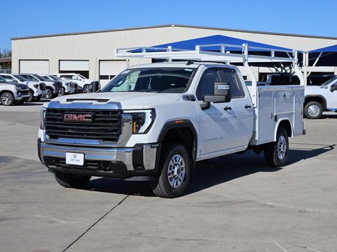 New 2026 GMC Sierra 2500 Pro w/ Convenience Package image 2