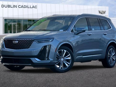 Used 2025 Cadillac XT6 Premium Luxury w/ Technology Package image 8