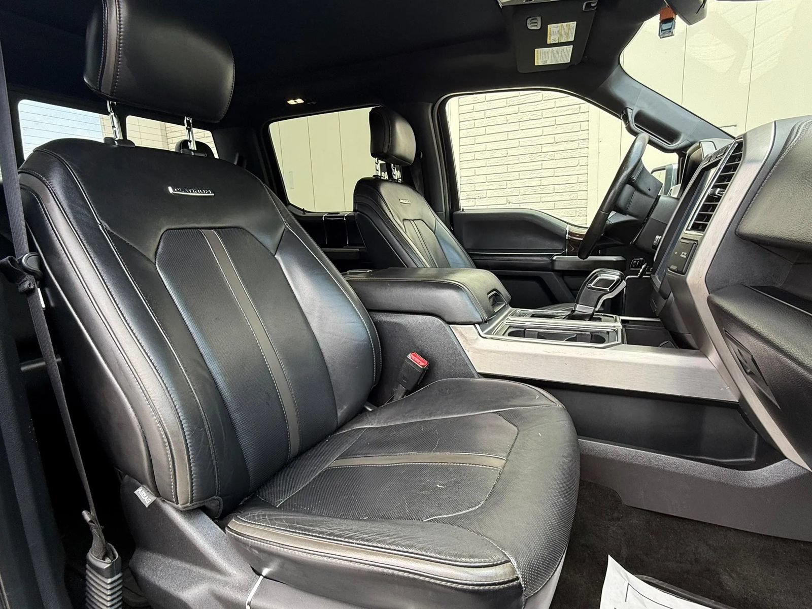 Used 2015 Ford F150 Platinum w/ Equipment Group 701A Luxury AWD/4WD image 13