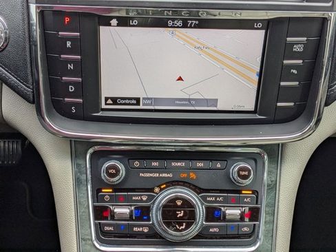 Used 2019 GMC Sierra 1500 SLT image 9