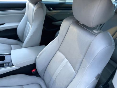Used 2019 Honda Accord EX image 30