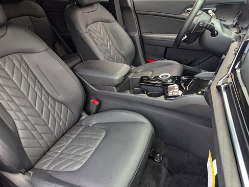 Used 2025 Kia Sportage X-Line Prestige image 8