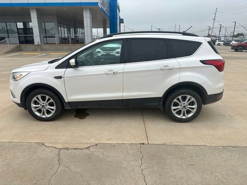 Used 2019 Ford Escape SEL FWD image 26