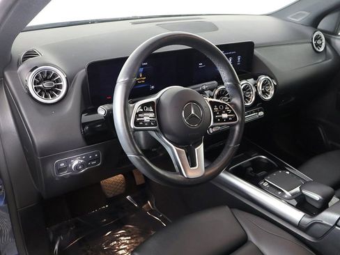 Used 2023 Mercedes-Benz GLA 250 4MATIC w/ Premium Package image 24