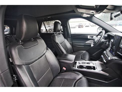 Certified 2020 Ford Explorer ST w/ ST Street Pack AWD/4WD image 31