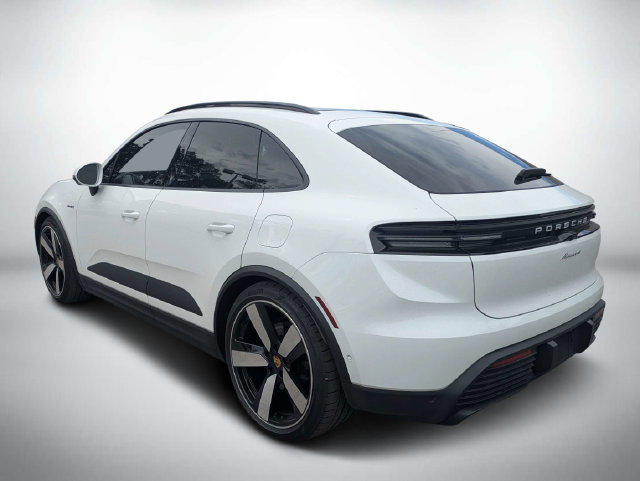 Used 2024 Porsche Macan 4 Electric AWD/4WD image 6