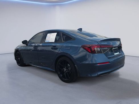 Used 2025 Honda Civic Sport image 3