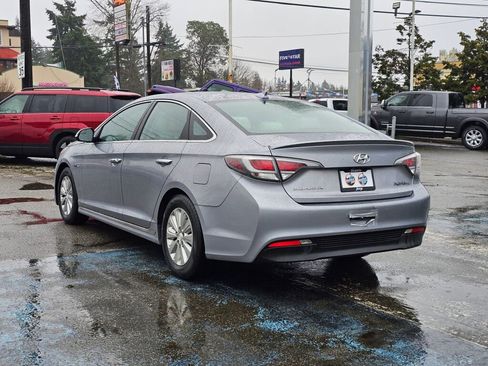 Used 2016 Hyundai Sonata SE image 5