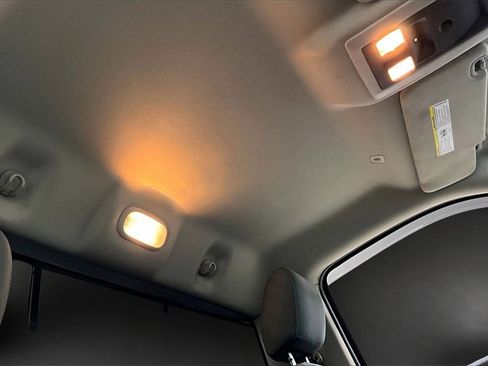 Used 2017 RAM 1500 Classic SLT image 25