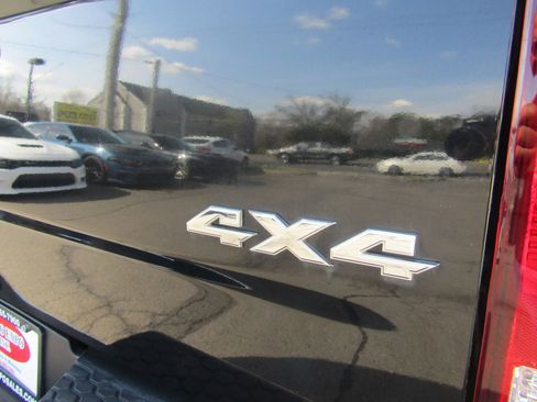 Used 2011 RAM 1500 Laramie image 10