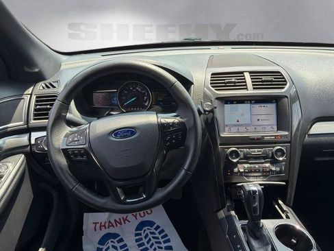 Certified 2018 Ford Explorer XLT w/ Equipment Group 201A FWD image 3