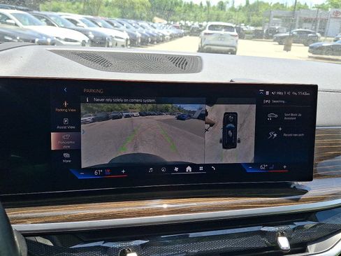 Used 2024 BMW X7 xDrive40i AWD/4WD image 19