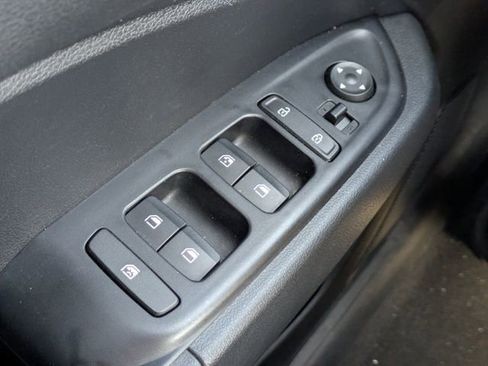 Used 2025 Hyundai Venue SEL FWD image 22