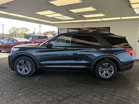 Used 2023 Ford Explorer XLT w/ Equipment Group 202A image 11