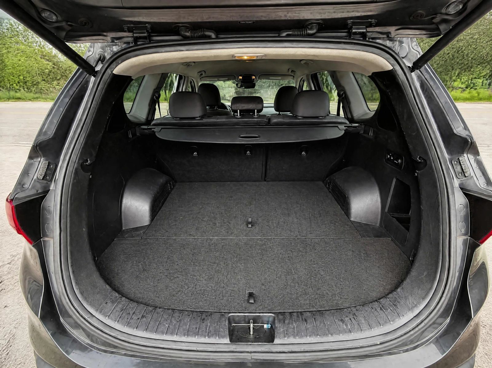 Used 2021 Hyundai Santa Fe SEL w/ Convenience Package FWD image 10