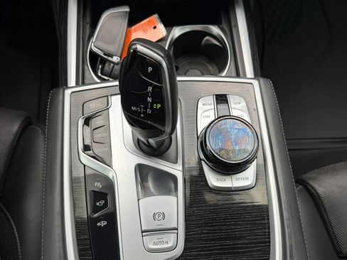 Used 2019 BMW 750i xDrive w/ Executive Package AWD/4WD image 23