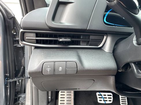 New 2025 Hyundai Elantra Sport image 19