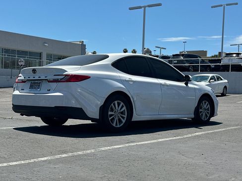 Used 2025 Toyota Camry LE FWD image 3