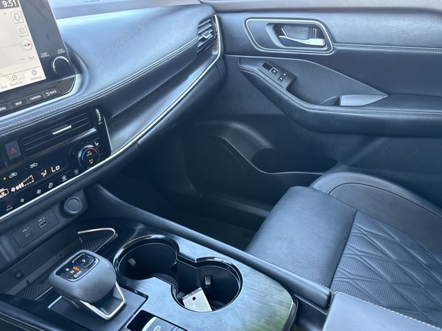 Used 2023 Nissan Rogue Platinum w/ Platinum Premium Package FWD image 24