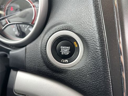 Used 2020 Dodge Journey SE w/ SE Popular Equipment Group image 24