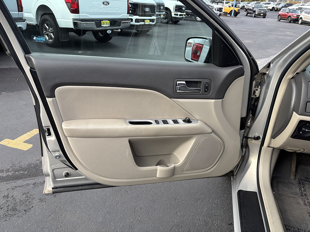 Used 2010 Mercury Milan Premier FWD image 12