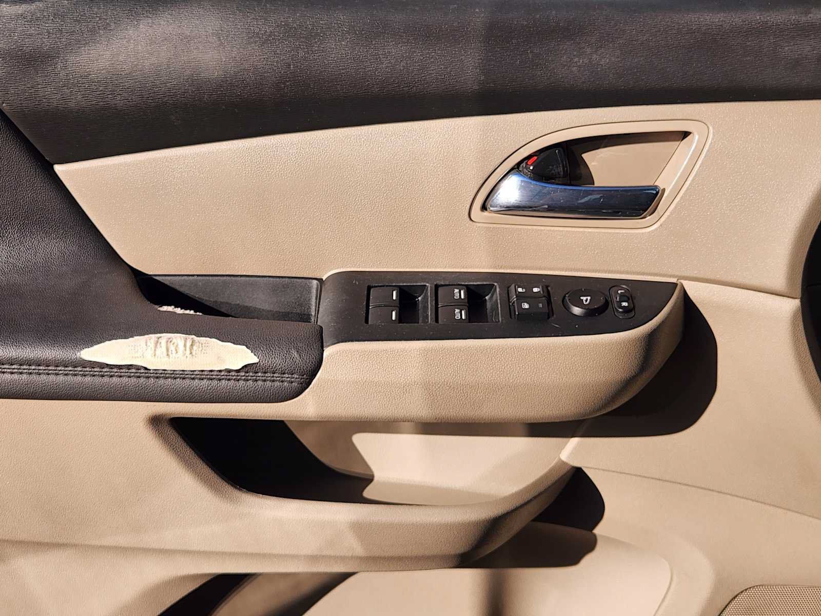 Used 2015 Honda Odyssey LX image 21