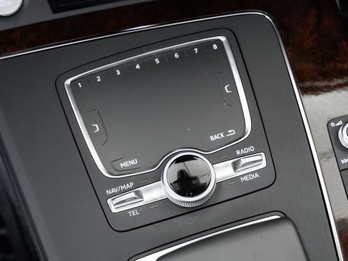 Used 2020 Audi Q5 e Premium Plus image 18