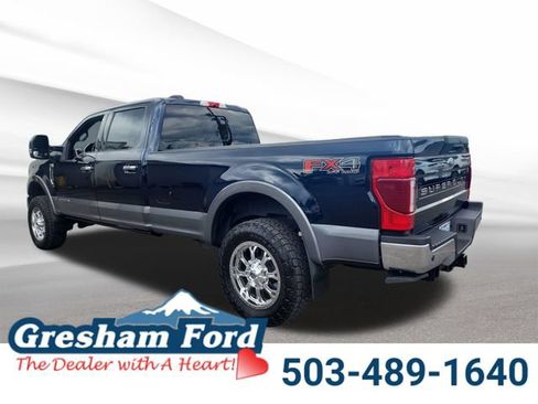 Used 2022 Ford F350 Lariat w/ Lariat Ultimate Package AWD/4WD image 3