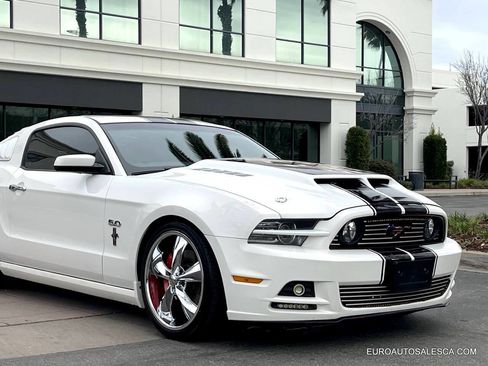 Used 2013 Ford Mustang GT Premium w/ Security Pkg image 12