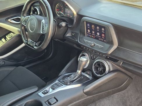Used 2021 Chevrolet Camaro LT w/ RS Package image 25