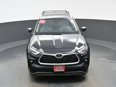 Used 2022 Toyota Highlander XLE image 35