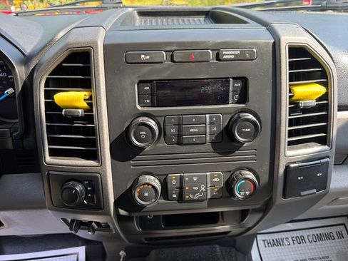 Used 2019 Ford F250 XL w/ Power Equipment Group AWD/4WD image 19