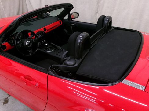 Used 2013 MAZDA MX-5 Miata Club image 18
