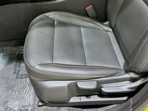 Used 2025 Chevrolet Trax RS w/ Driver Confidence Package image 18