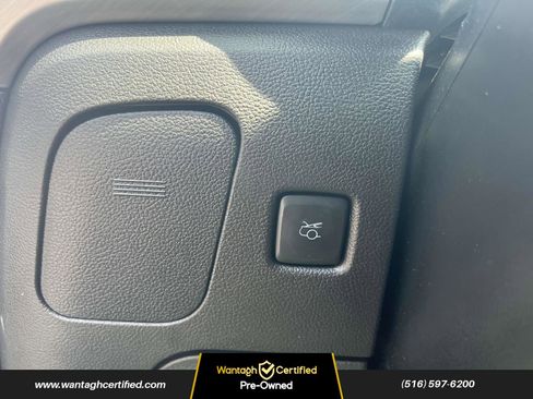 Used 2023 Ford Mustang Premium image 19