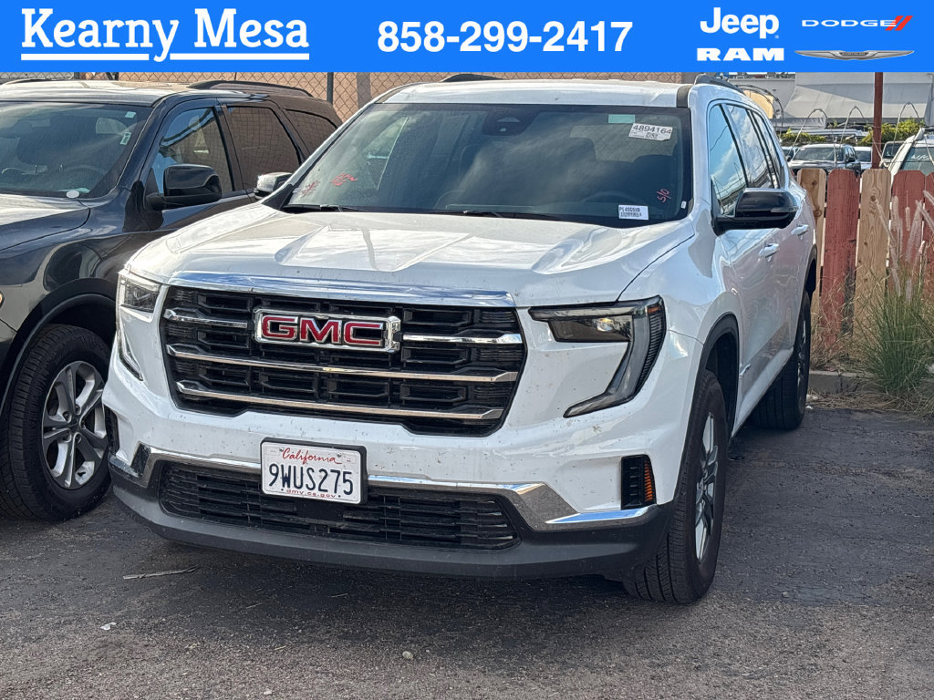 Used 2026 GMC Acadia Elevation FWD image 1