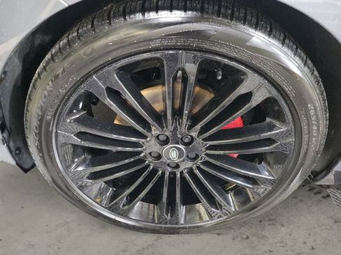 Used 2024 Land Rover Range Rover Velar Dynamic SE image 9