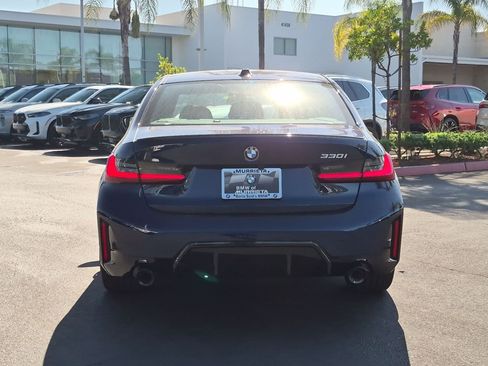 New 2026 BMW 330i Sedan w/ M Sport Package RWD image 9