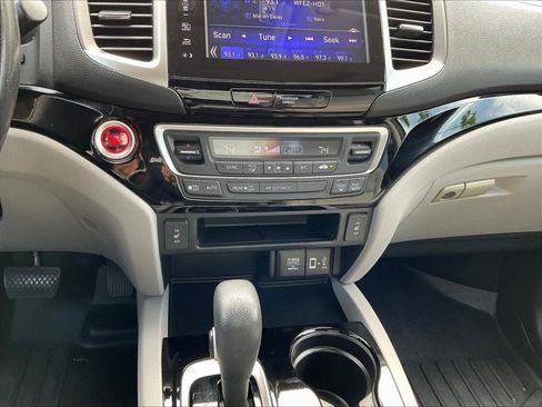 Used 2019 Honda Ridgeline RTL-E image 24