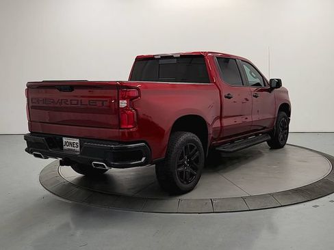 Used 2025 Chevrolet Silverado 1500 LT Trail Boss w/ Convenience Package II AWD/4WD image 8