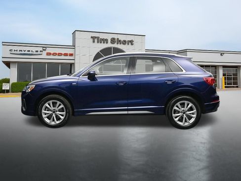Used 2024 Audi Q3 2.0T Premium AWD/4WD image 2