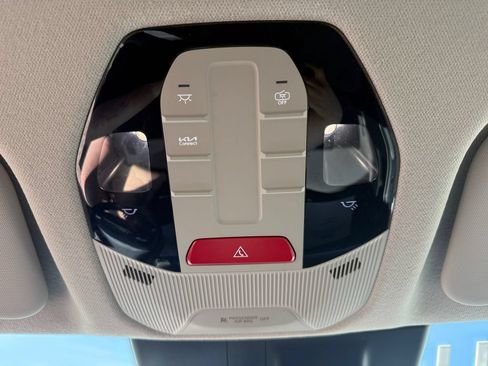 Used 2025 Kia K4 FWD image 45