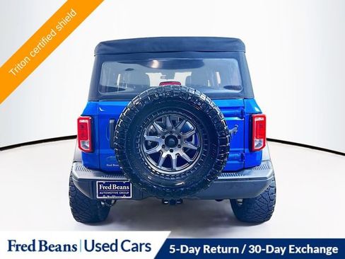 Used 2022 Ford Bronco Black Diamond image 7