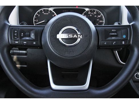 Used 2023 Nissan Rogue SV FWD image 14